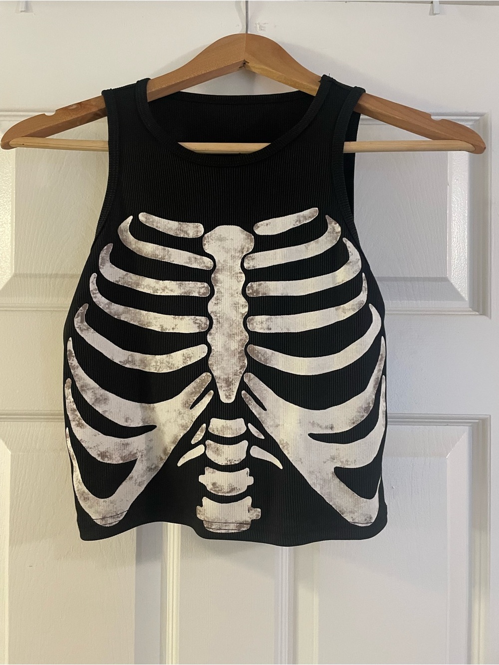 SHEIN Black Cropped Tank Top with White Skeleton Graphic